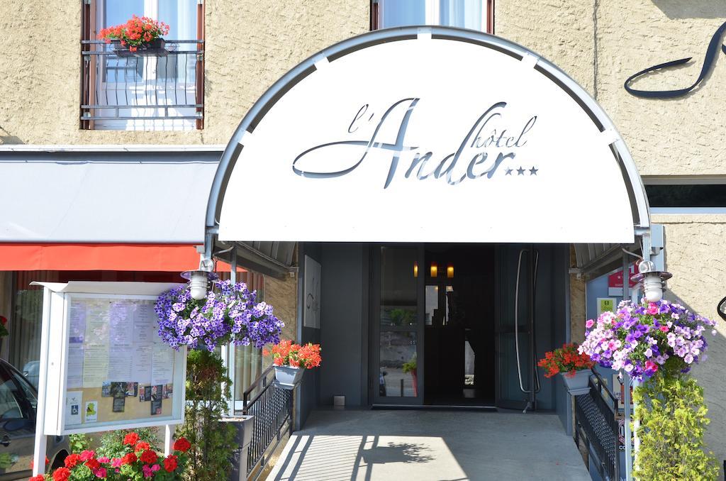 hotel l Ander Saint-Flour  Eksteriør billede
