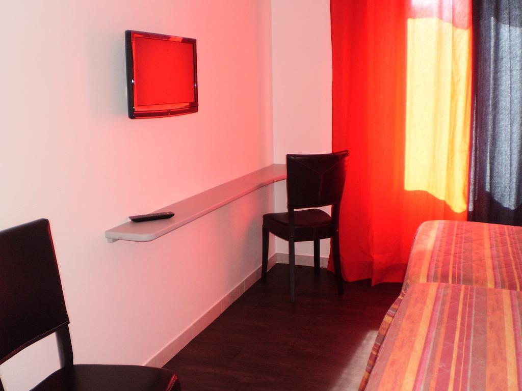 hotel l Ander Saint-Flour  Værelse billede